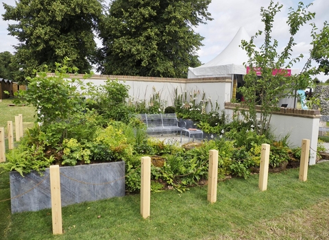Renters Retreat garden Hampton Court